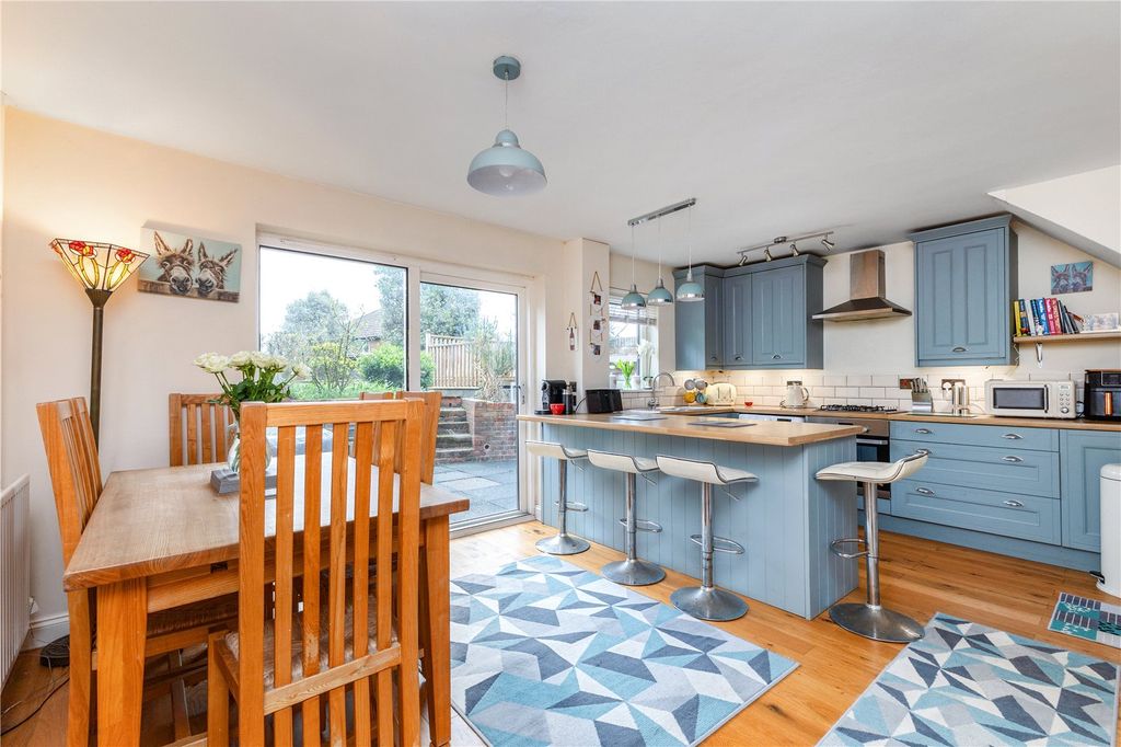 Property photo 2 of 15 Picture No. 02