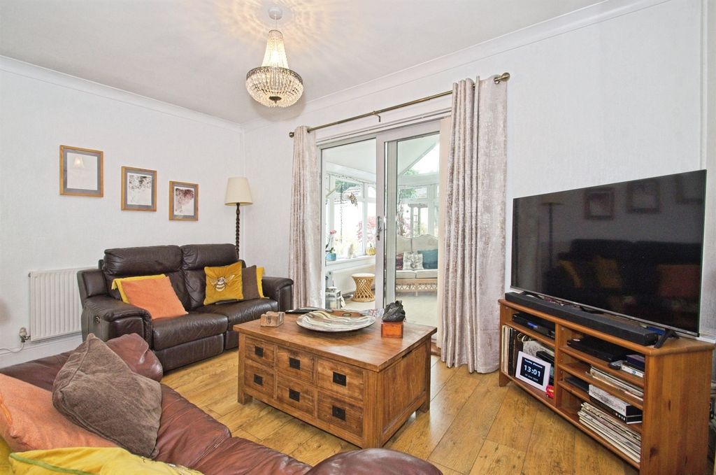 Property photo 3 of 24