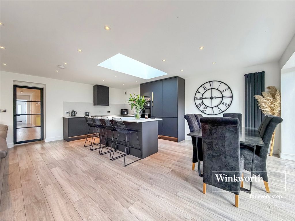 Property photo 3 of 15 Picture No. 09