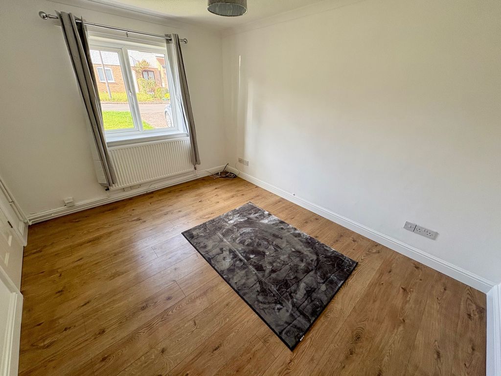 Property photo 2 of 16 Image