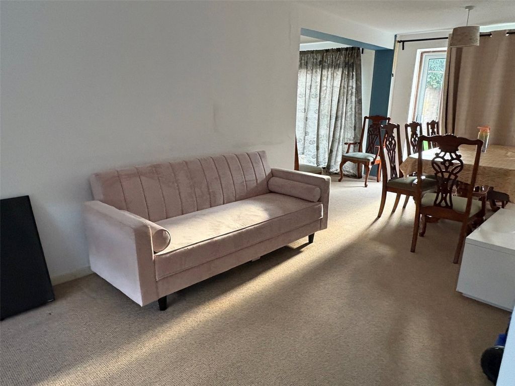 Property photo 2 of 20 Picture No. 21