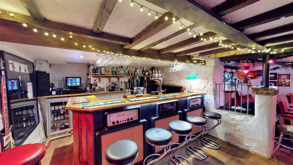 Property photo 2 of 29 Irish-Bar-06142023_160322.Jpg