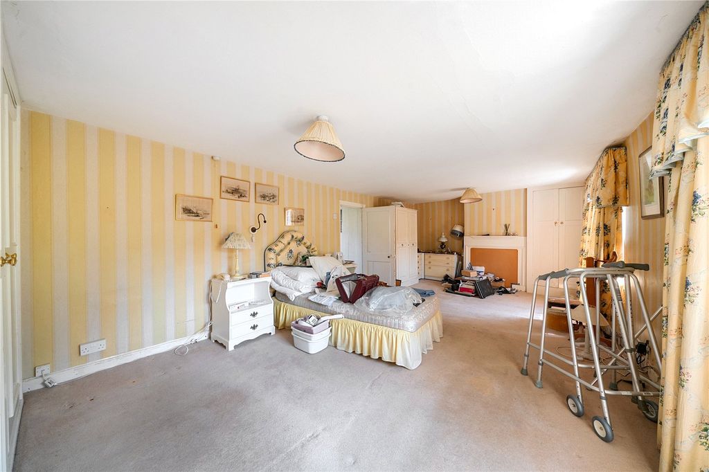 Property photo 3 of 11 Picture No. 01