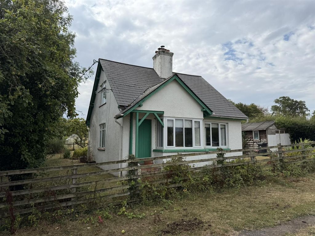Property photo 1 of 14