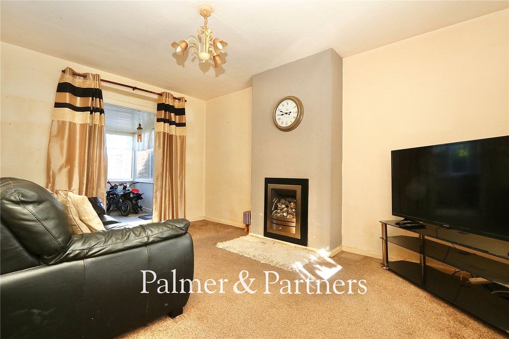 Property photo 2 of 18 Picture No. 04