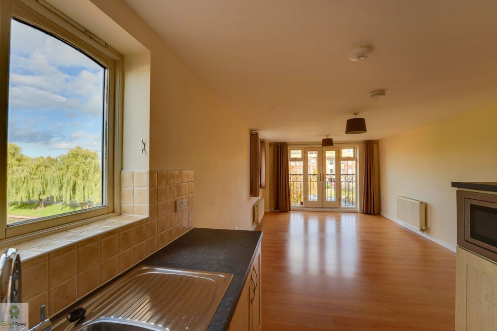 Property photo 2 of 10 Dsc06899-Dsc06903