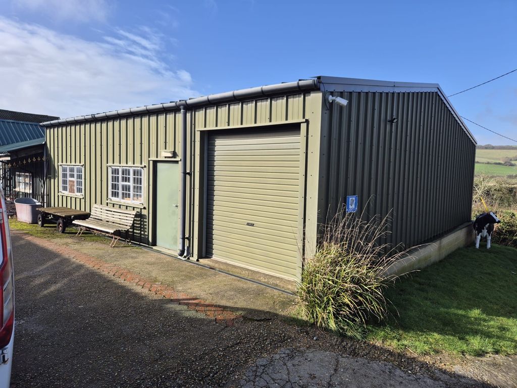 Property photo 3 of 3