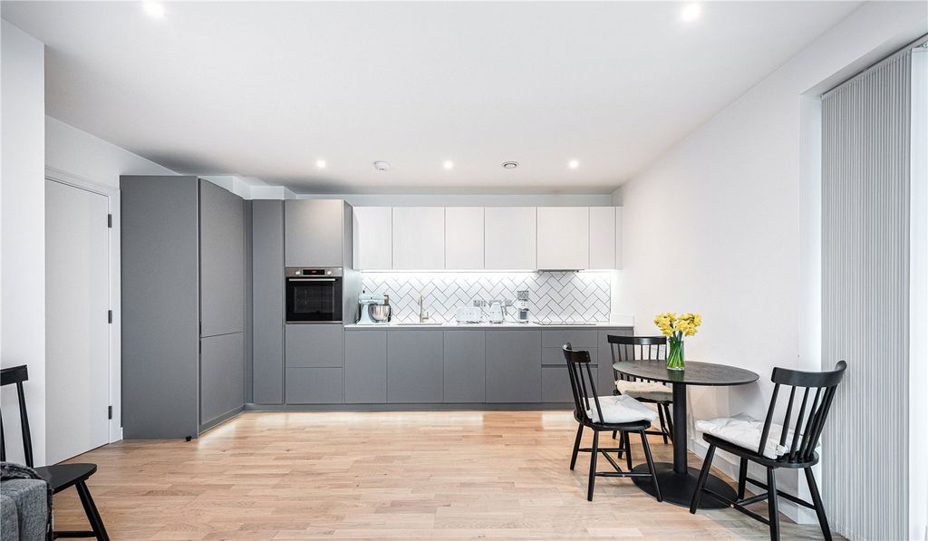 Property photo 3 of 12 Picture No. 04