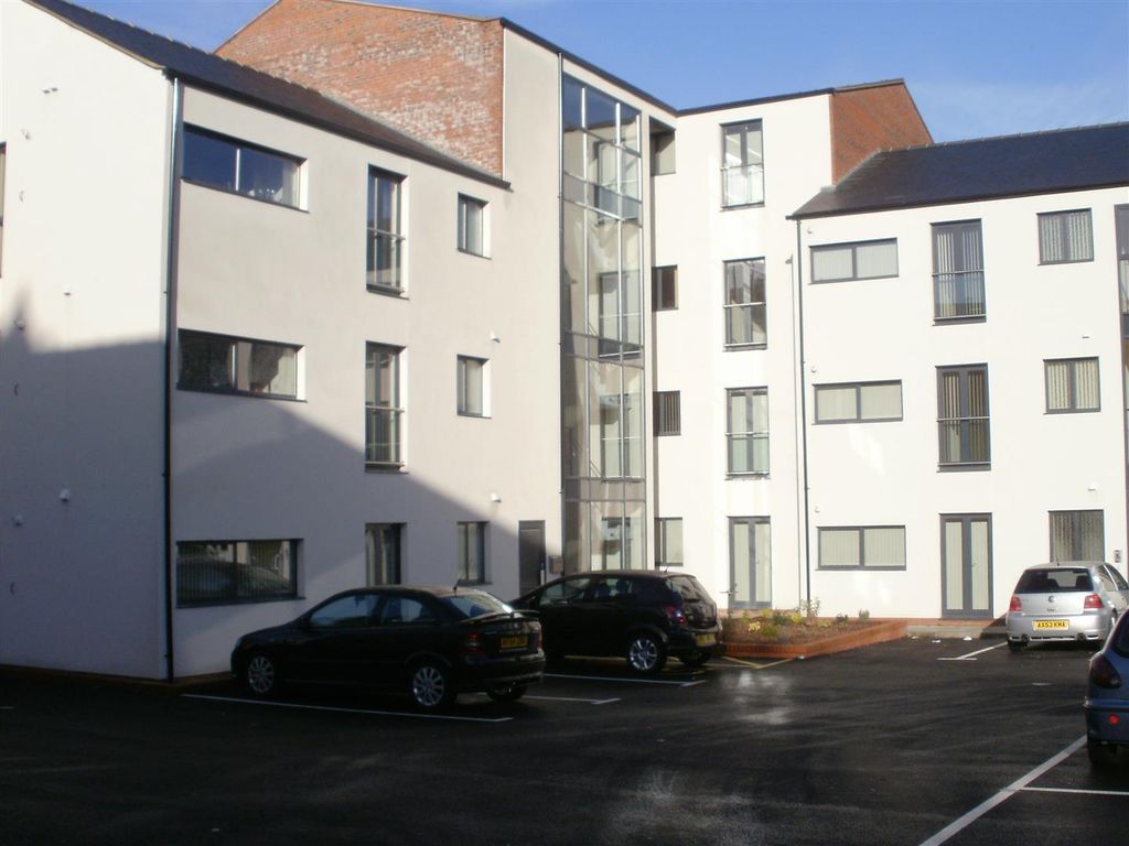 Property photo 1 of 4