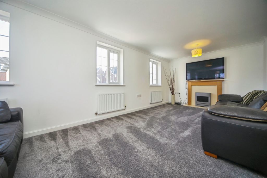 Property photo 2 of 26