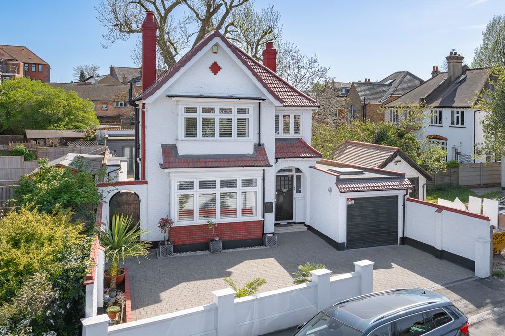 Property photo 1 of 23