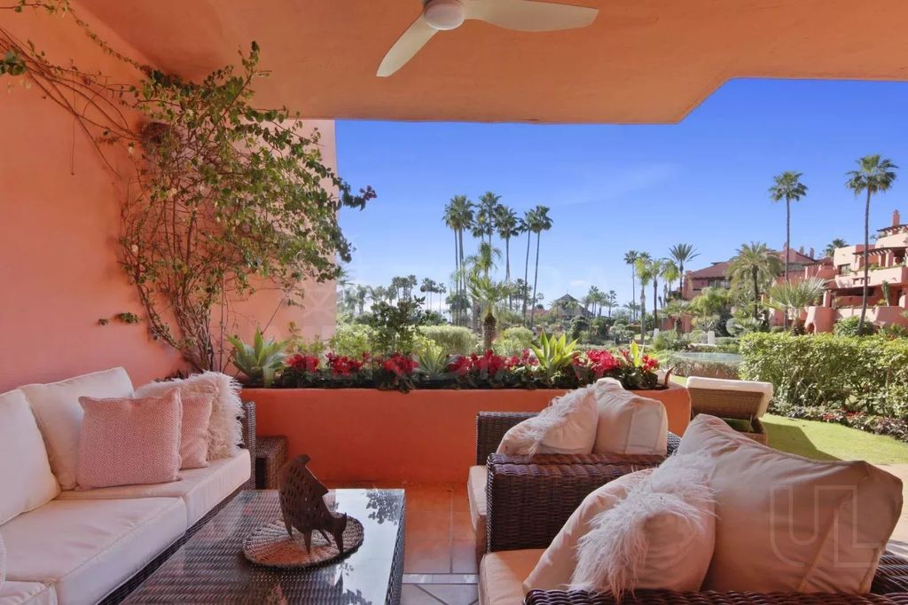 Property photo 3 of 12