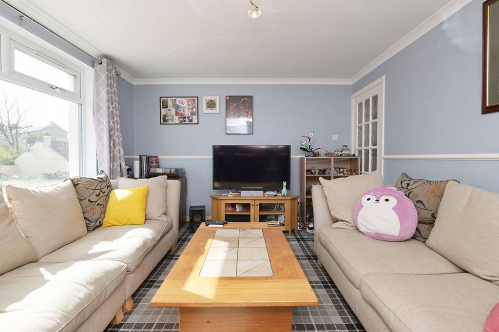 Property photo 3 of 24