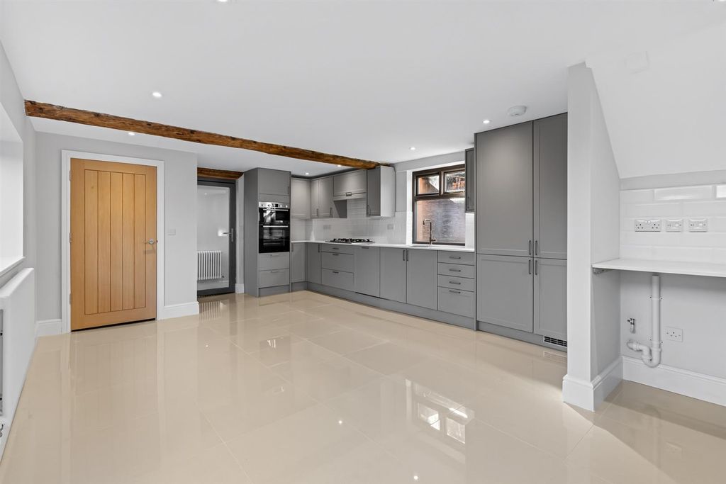 Property photo 3 of 16 Kitchen