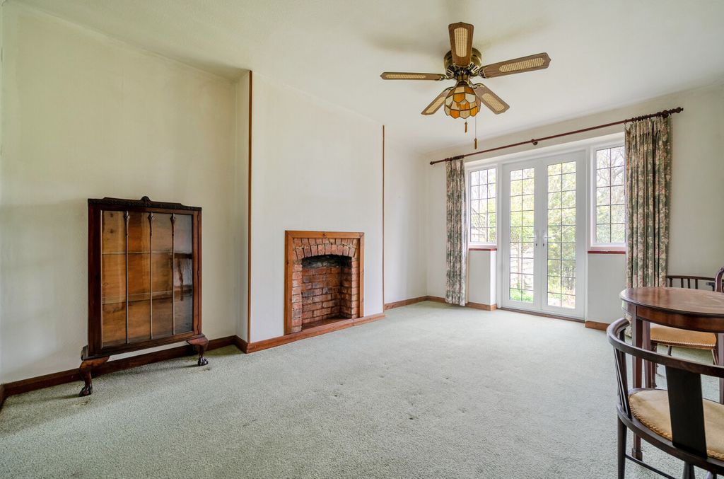 Property photo 3 of 21 1441686-20-69Df93...