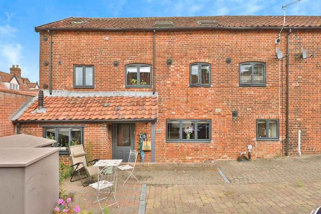 Property photo 1 of 16