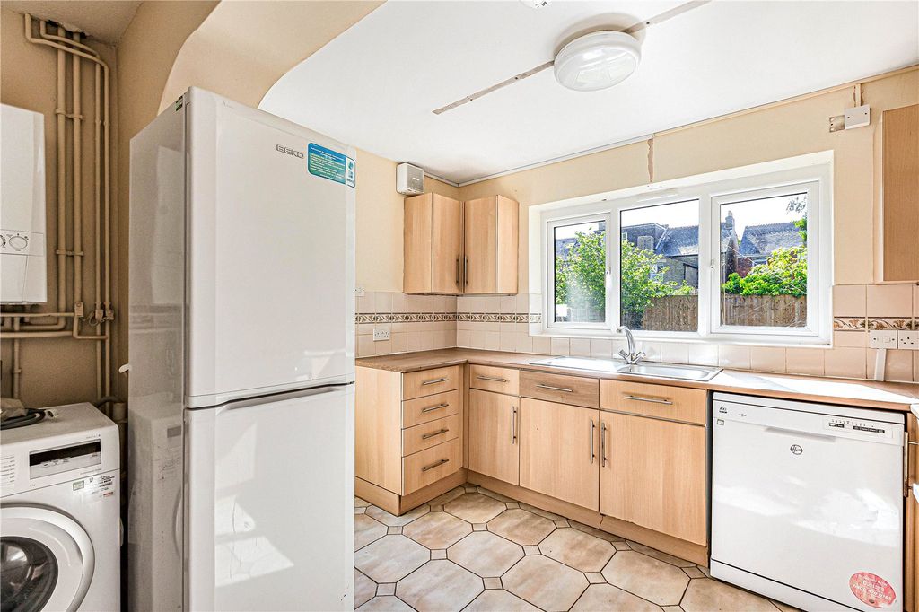 Property photo 2 of 17 Picture No. 25