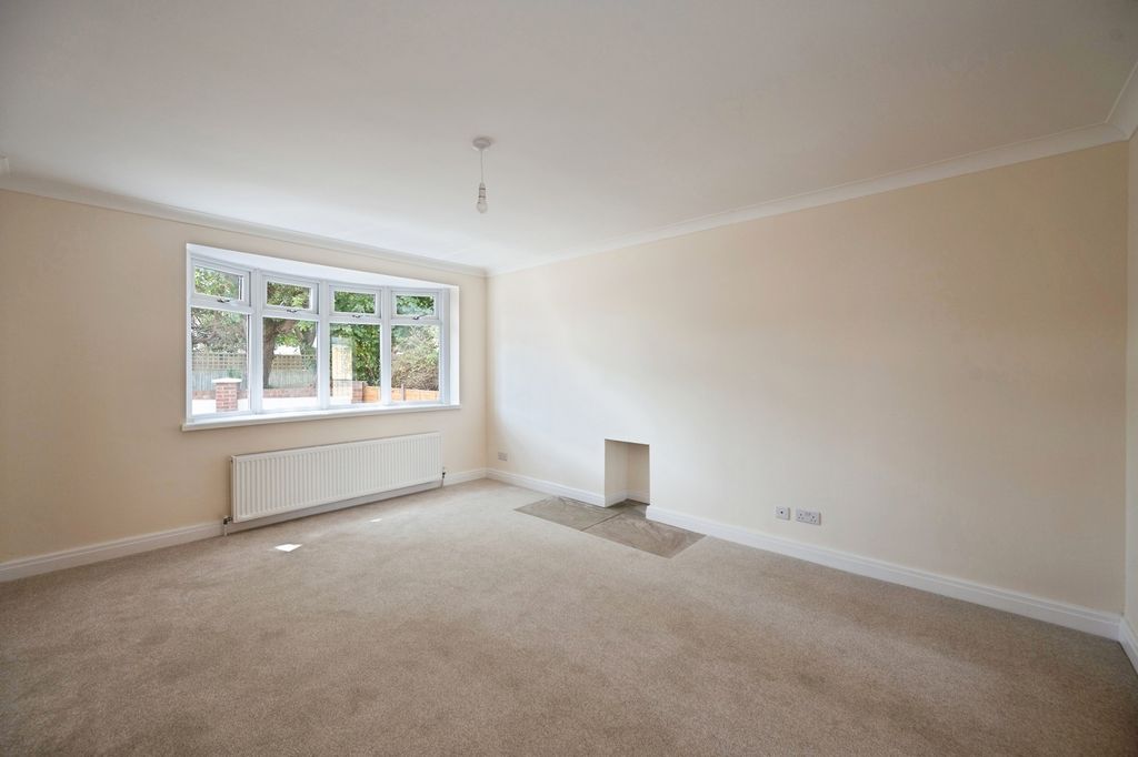 Property photo 3 of 20 Pbox-Img.Jpg