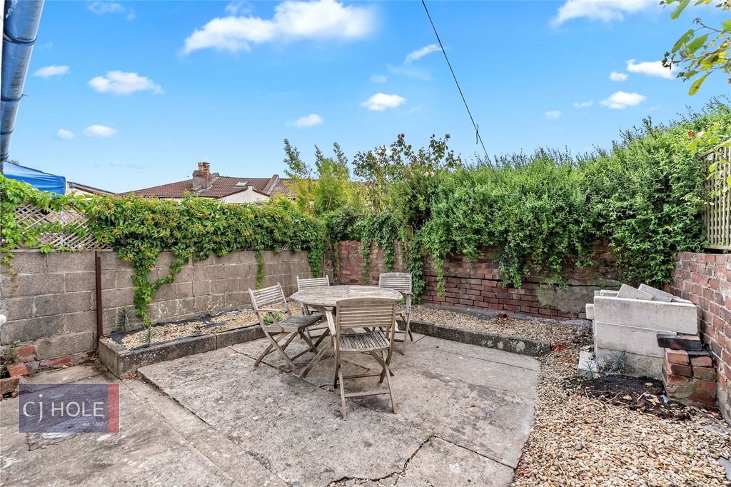 Property photo 2 of 13 Picture No. 25