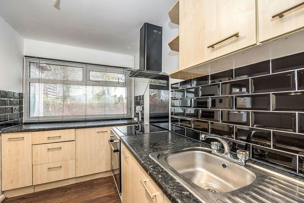 Property photo 1 of 7 Main Page