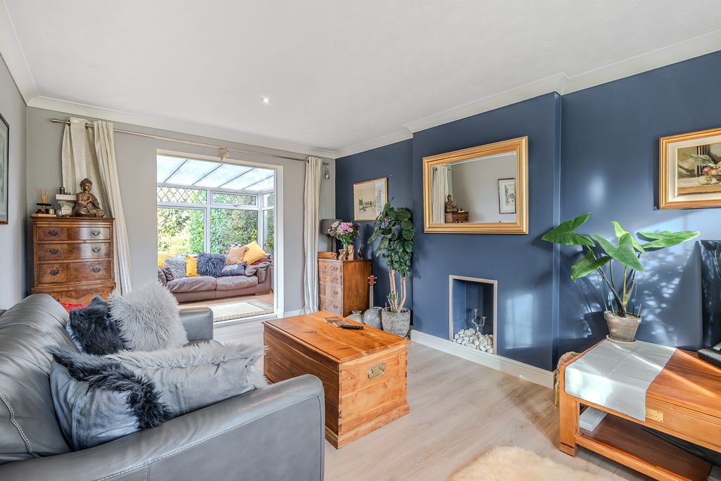 Property photo 2 of 16