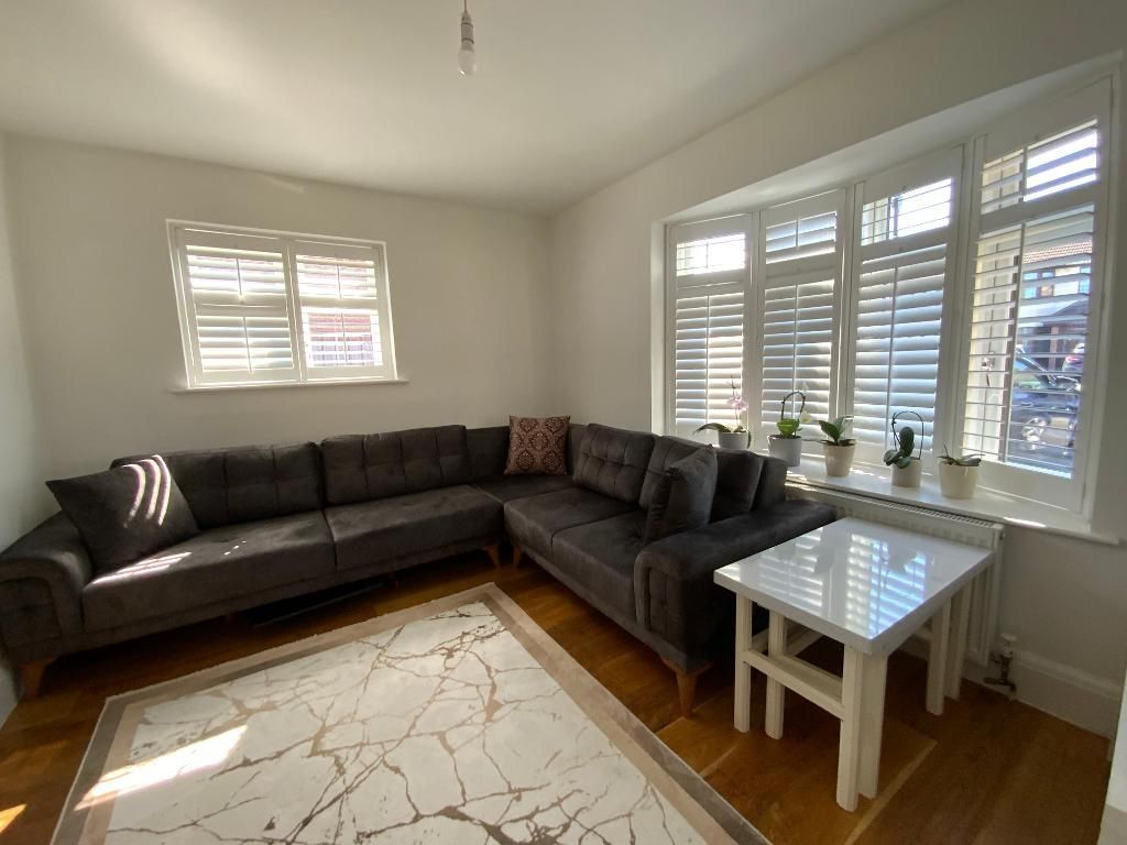 Property photo 3 of 14 Photo 3