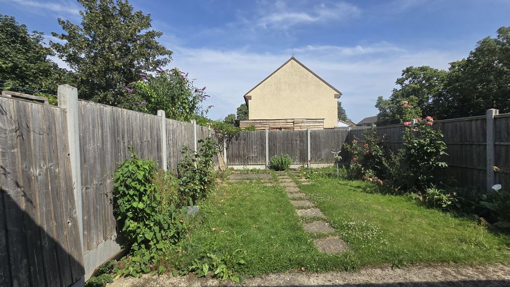 Property photo 2 of 10