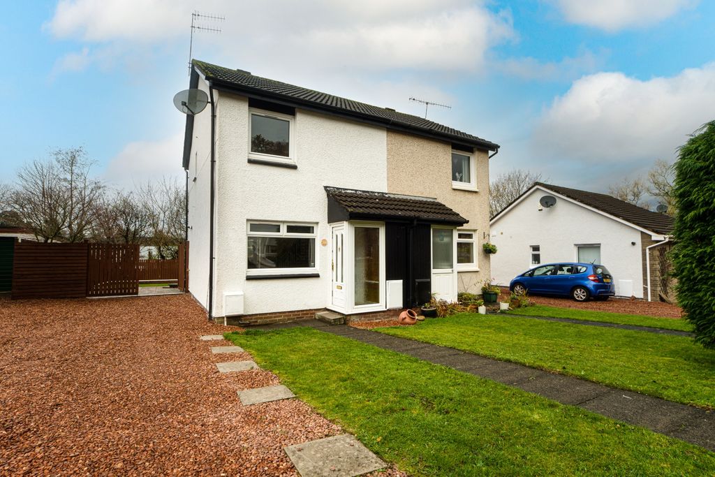 Property photo 2 of 11