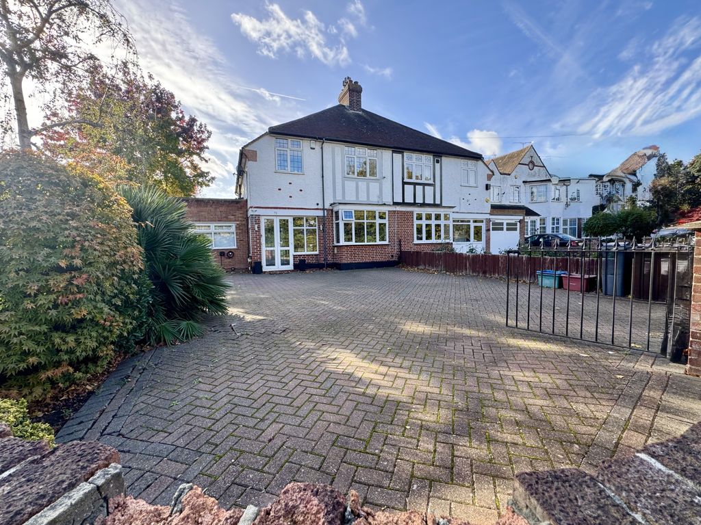 Property photo 1 of 20