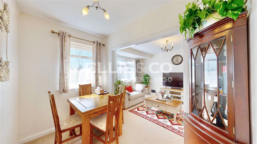 Property photo 3 of 13 Picture No. 05