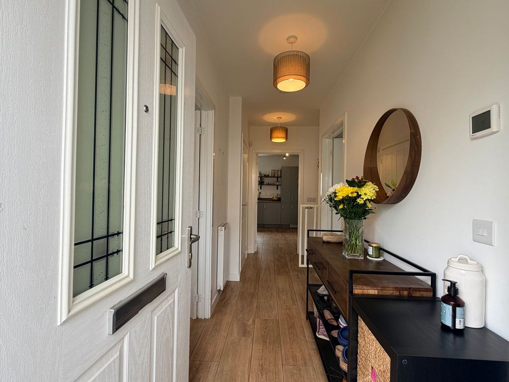 Property photo 2 of 26 Entrance Hallway