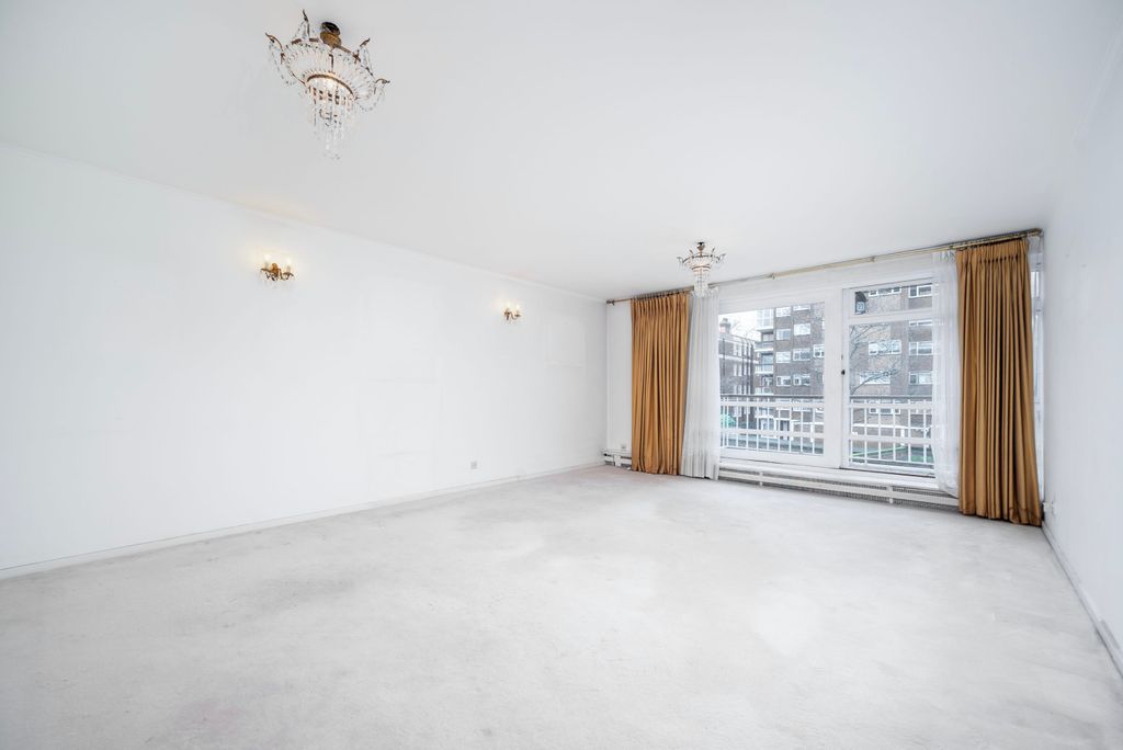 Property photo 2 of 14 Picture No. 29