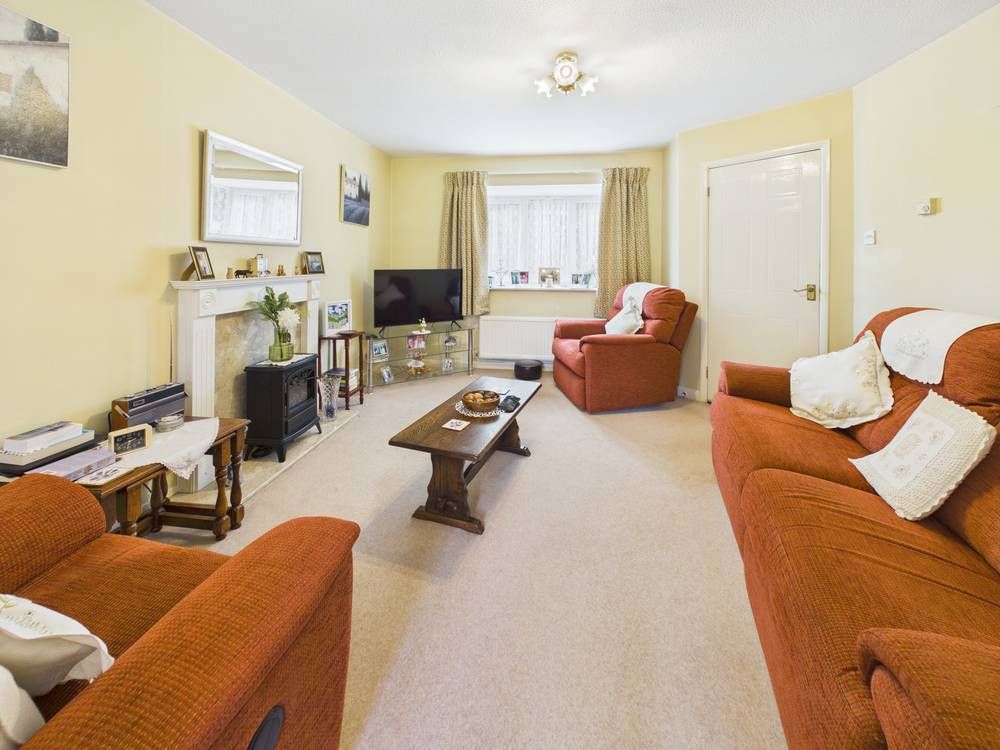 Property photo 3 of 17 Giraffe360-Still024