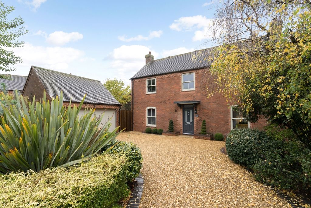 Property photo 1 of 18