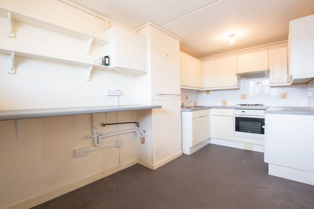 Property photo 1 of 11 Photo 8