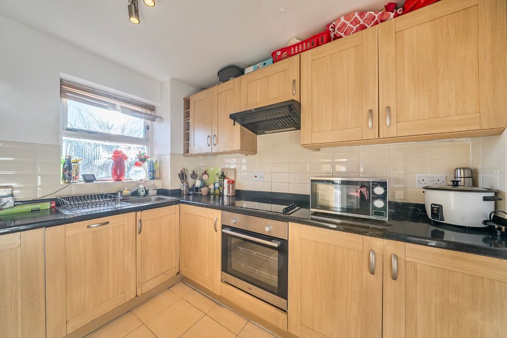 Property photo 3 of 10 Picture No. 18