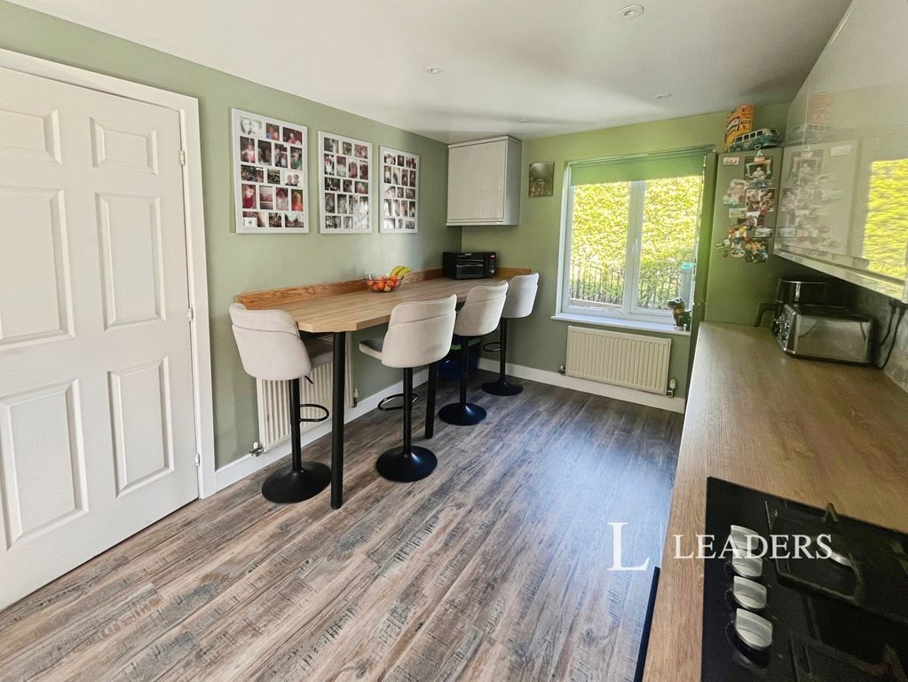 Property photo 2 of 31 Pbox-Img.Jpg