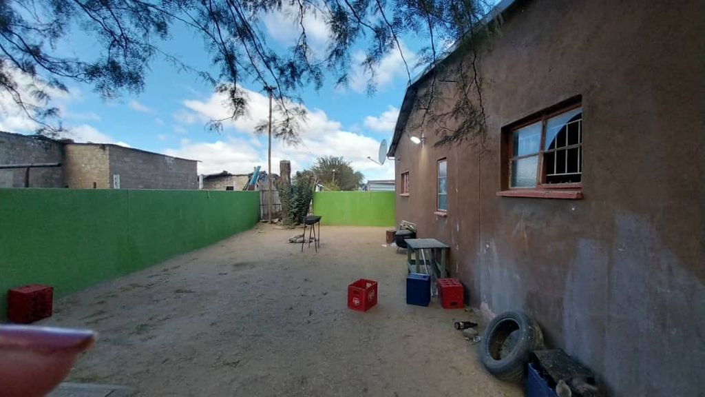 Property photo 2 of 16