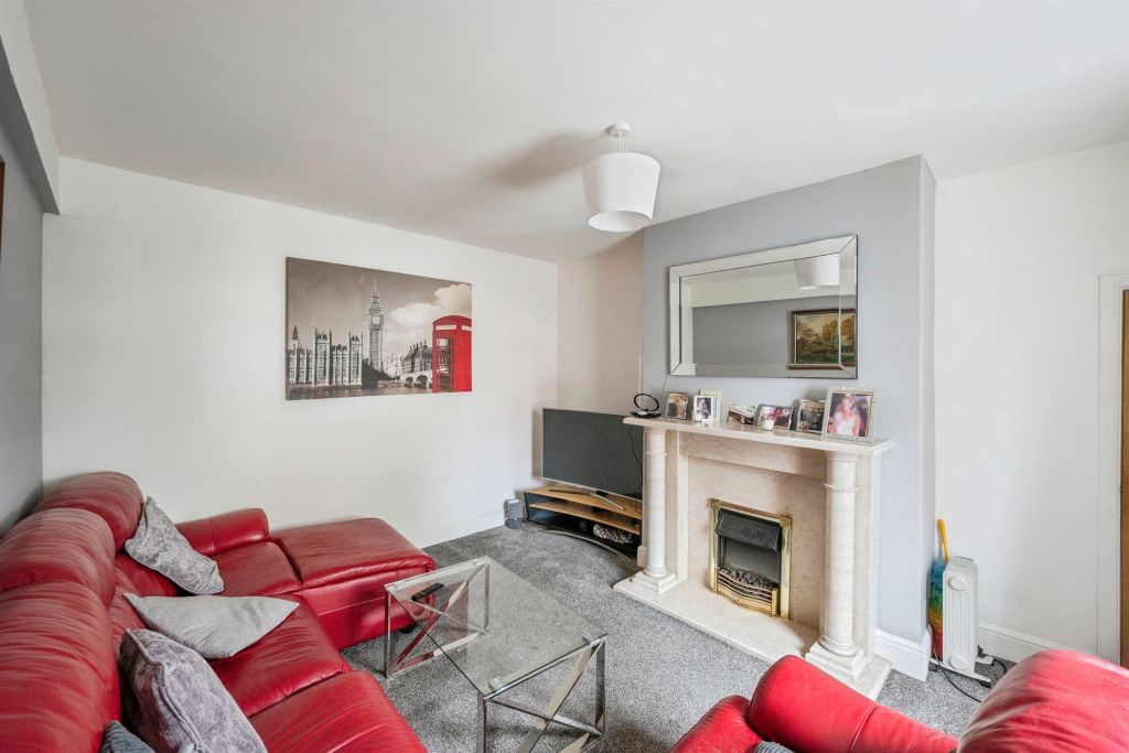 Property photo 2 of 17