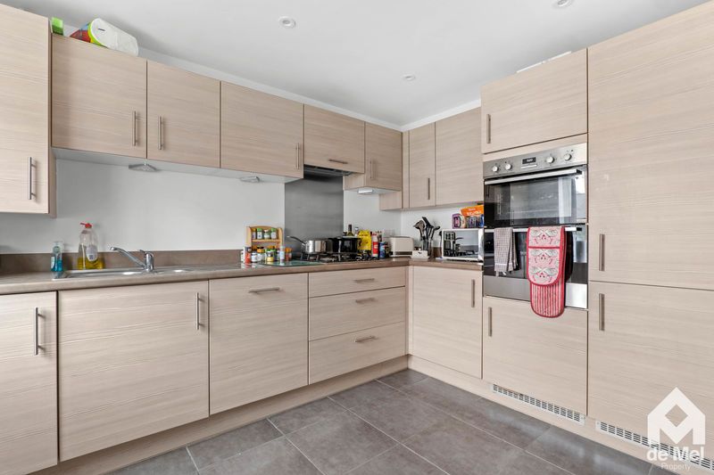 Property photo 3 of 17 Photo 12