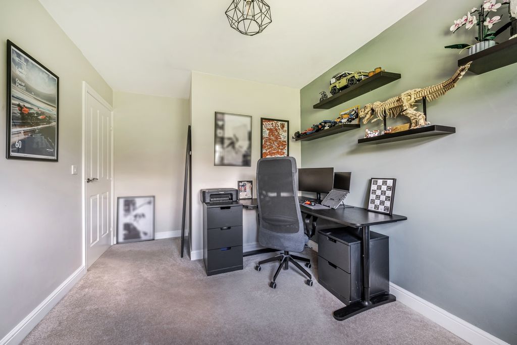 Additional image 21 of 4 bed town house for saleSt. Martins Field, Otley LS21