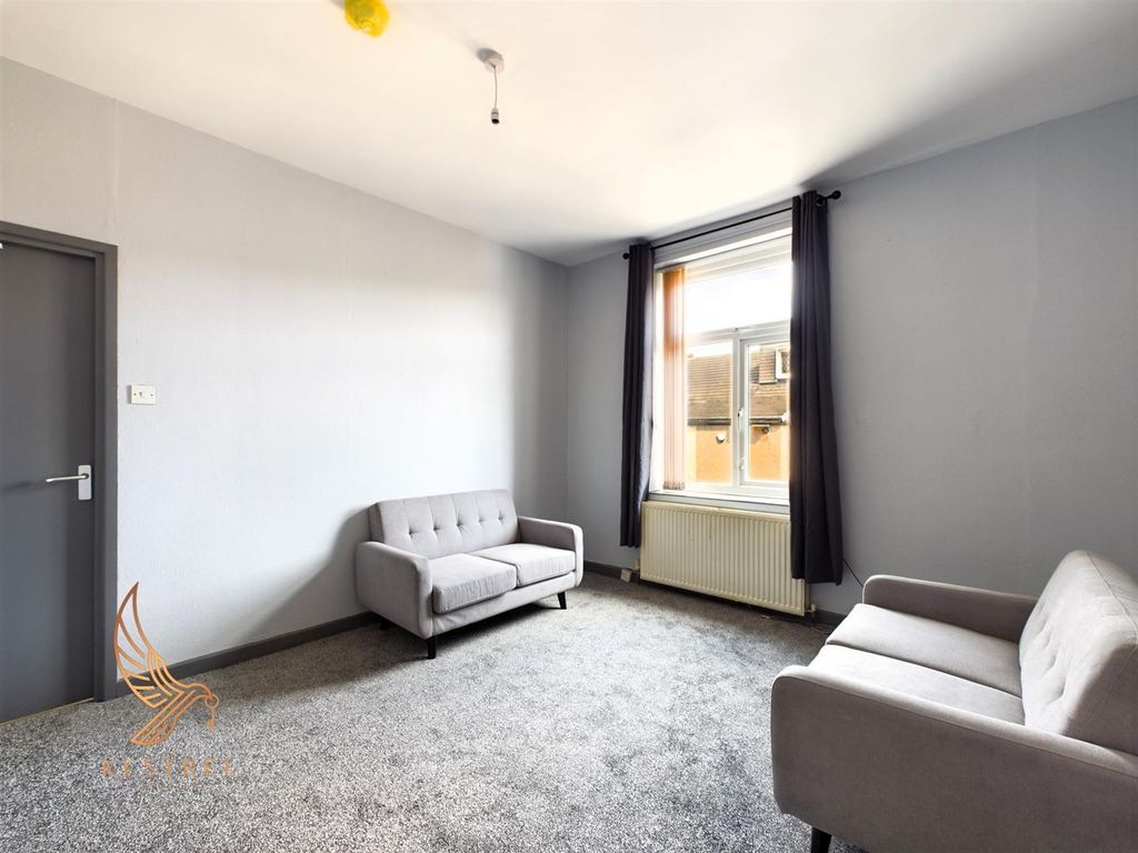 Property photo 3 of 9 Cam03976G0-Pr0037-Still008.Jpg