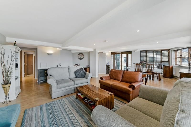 Property photo 1 of 11 Image