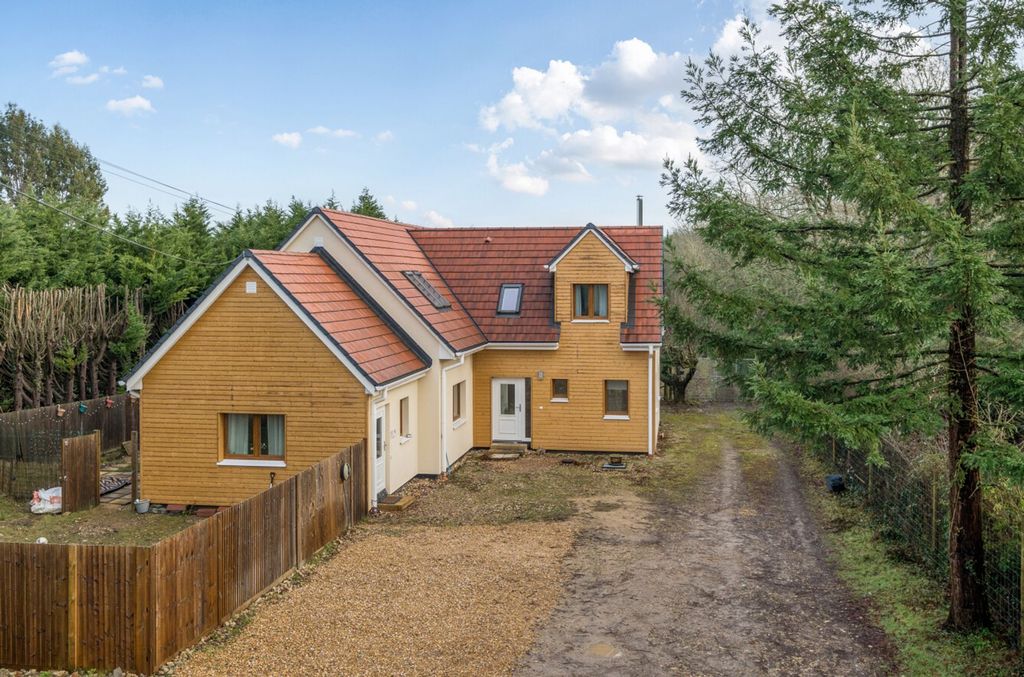 Property photo 1 of 28