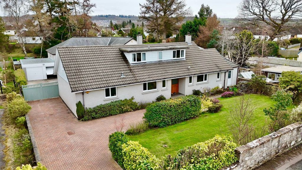 Property photo 1 of 37