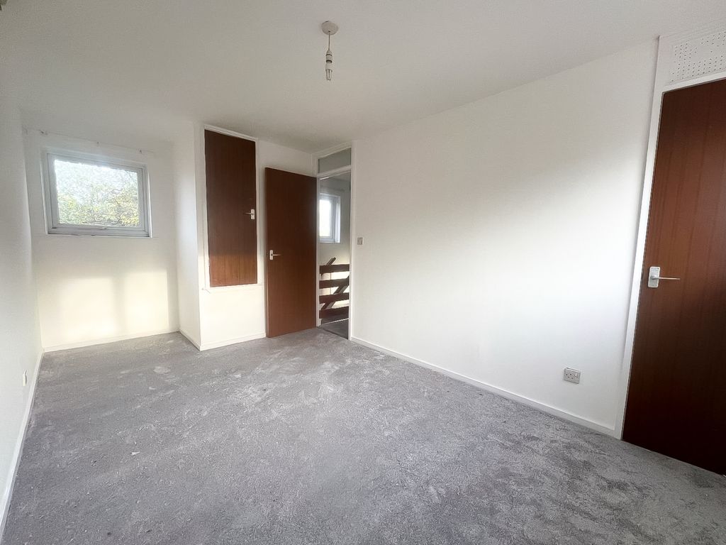 Property photo 2 of 6 Alwent Road Ewemove-1