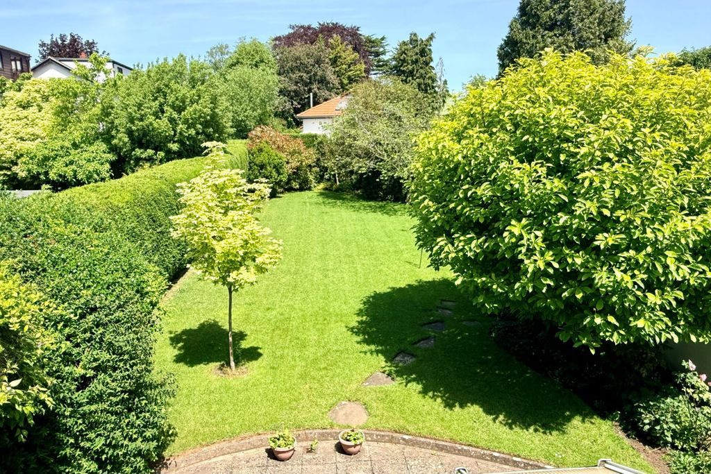 Property photo 2 of 15 Garden