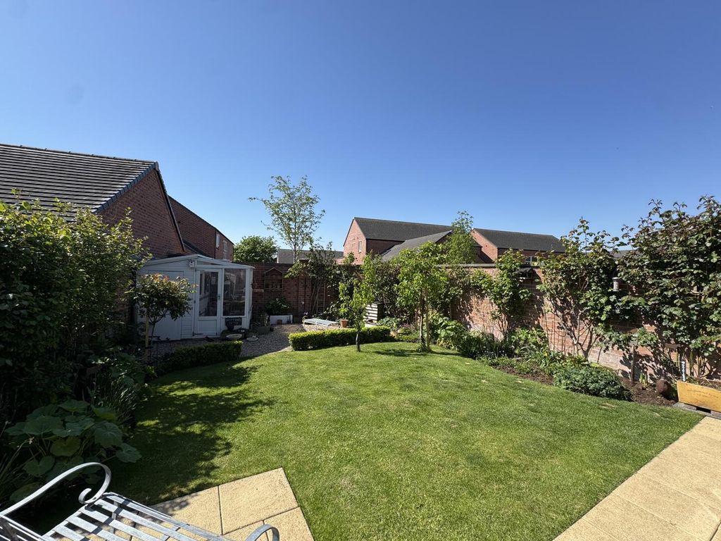 Property photo 2 of 16 Rear Garden