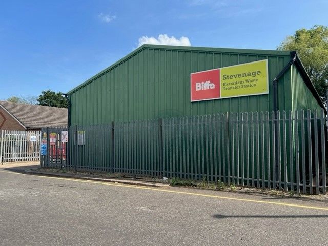 Property photo 2 of 4 Warehouse Unit And Office Building For Sale Freehold Stevenage Sg1 - Rab Commercial Property
