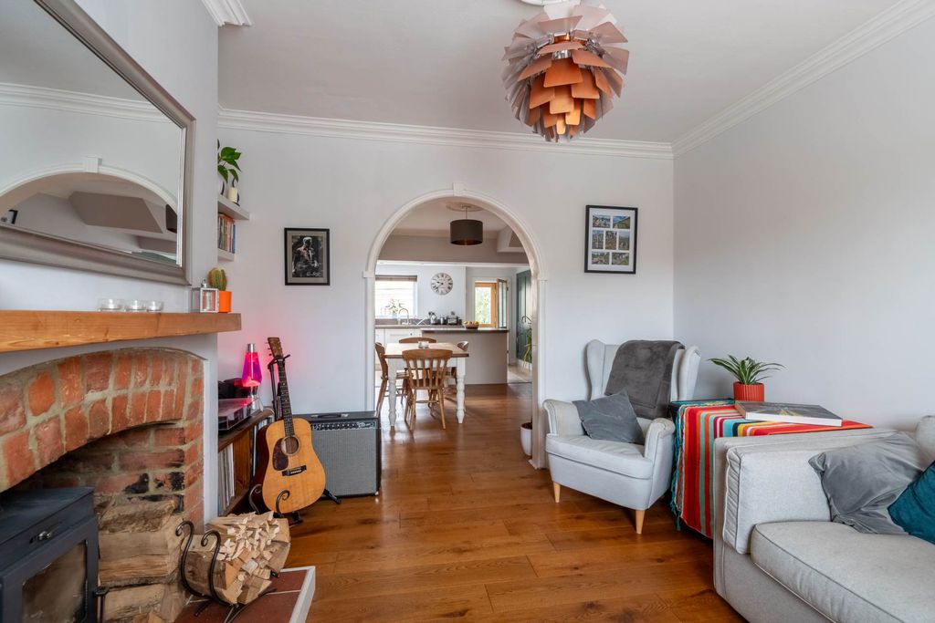 Property photo 3 of 26